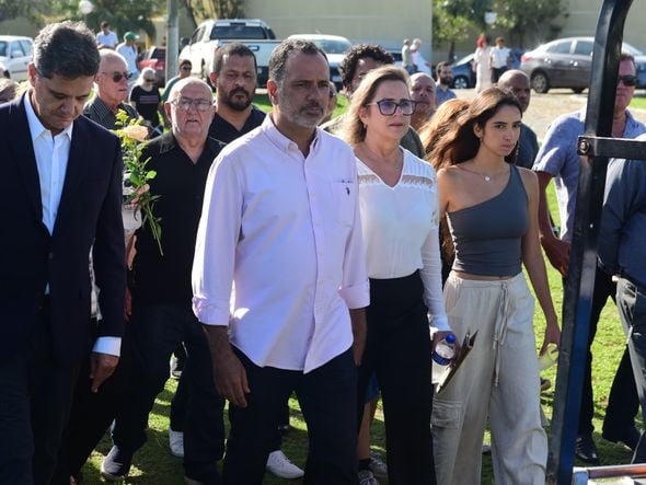 Emoção no último adeus ao ex-governador do Espírito Santo, Max Mauro, em Vila Velha por Ricardo Medeiros