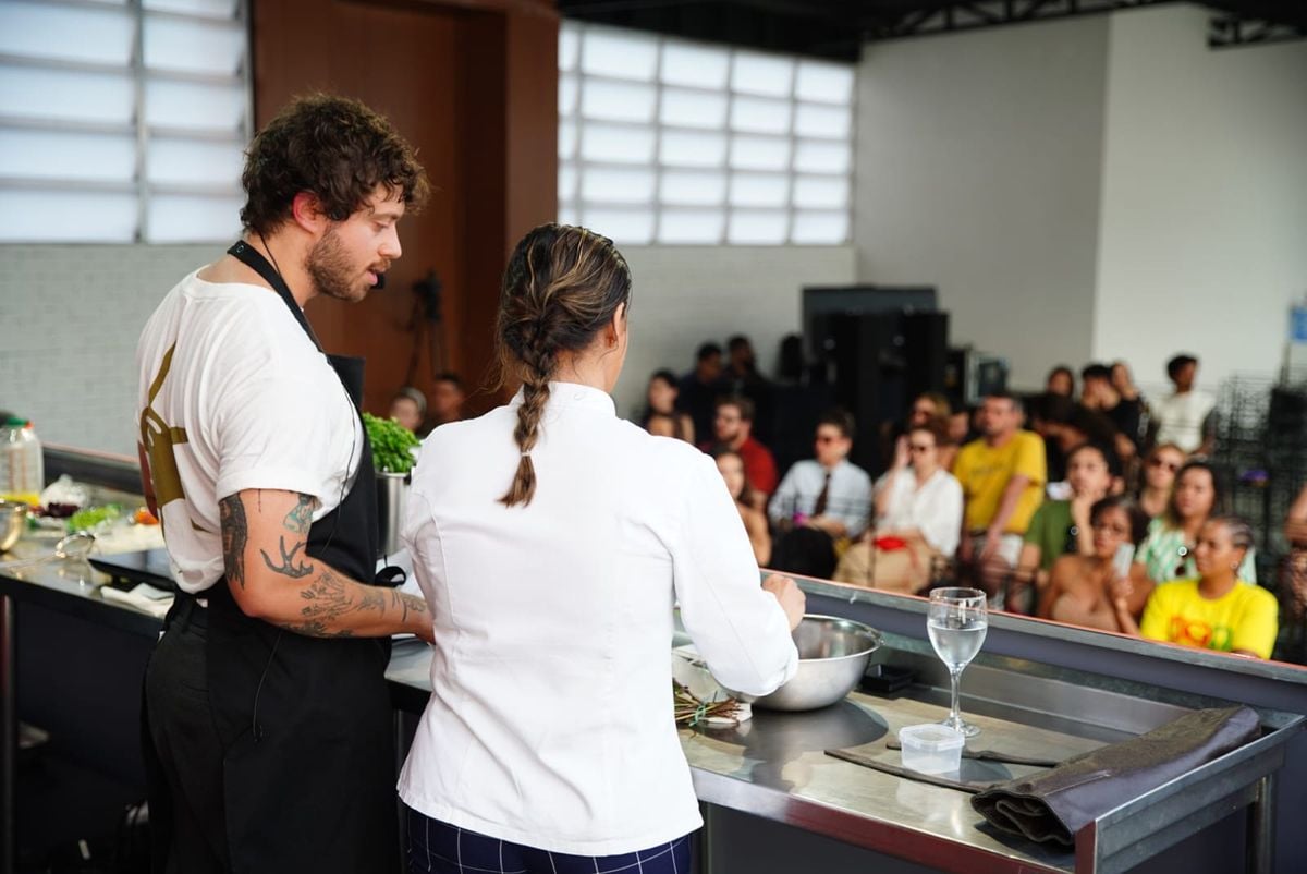 Aula-show com o chef Igor Trarbach no Fest Gastronomia 2024 por Fernando Madeira