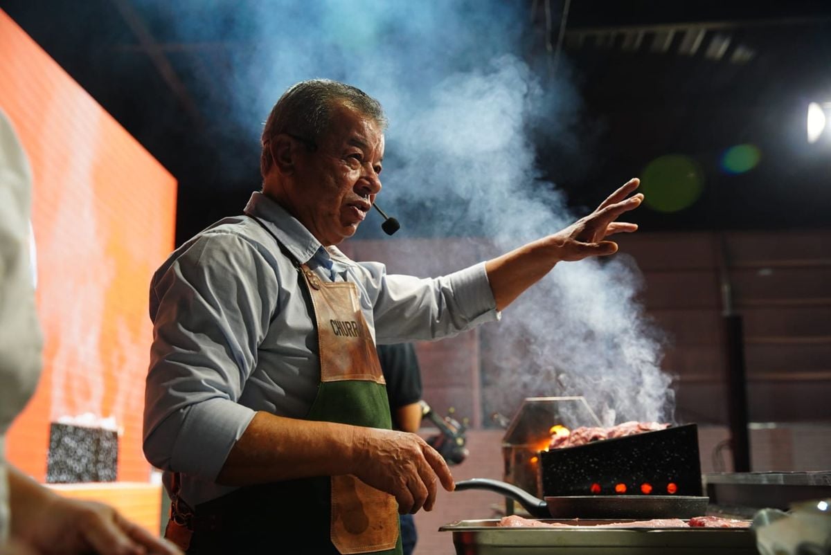 José Almiro de Morais (Churrasqueadas), em aula-show no Fest Gastronomia 2024 por Fernando Madeira