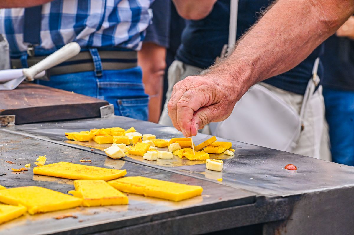 Minitombo da polenta no Fest Gastronomia 2024 por Arthur Louzada