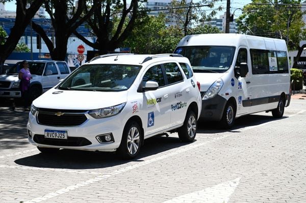 Novos veículos do serviço Porta a Porta entregues pela Prefeitura de Vitória