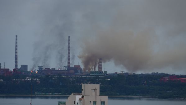 Empresa afirma, em nota, que não há vítimas e que os órgãos ambientais já foram informados sobre a ocorrência deste domingo (17)