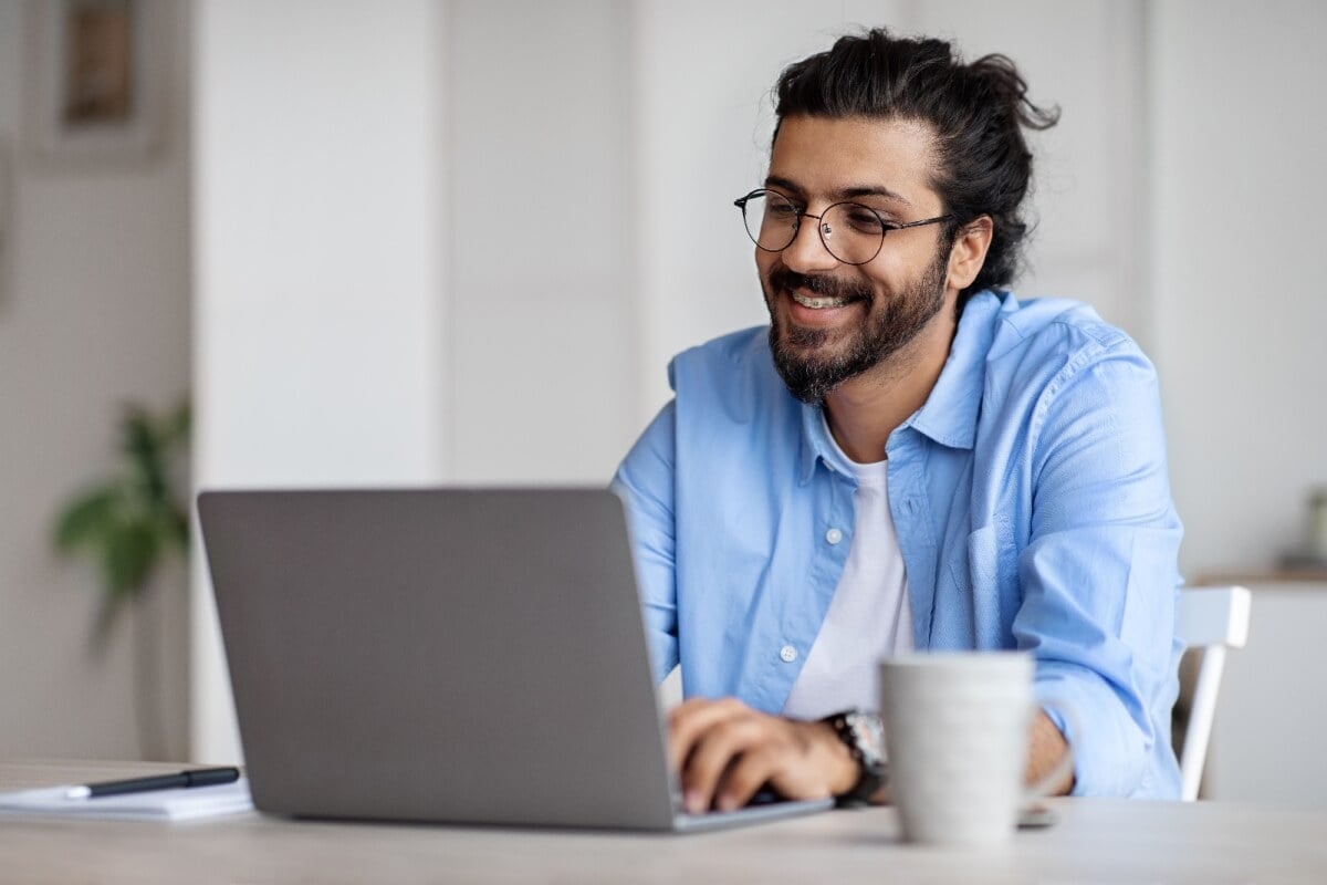 Elevar o potencial criativo nos freelas é possível com práticas simples (Imagem: Prostock-studio | Shutterstock)