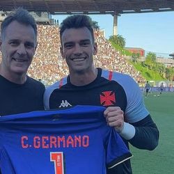 Ídolo do clube, o ex-goleiro capixaba esteve em Vitória para evento esportivo e declarou que chegou a hora do time sair da fila