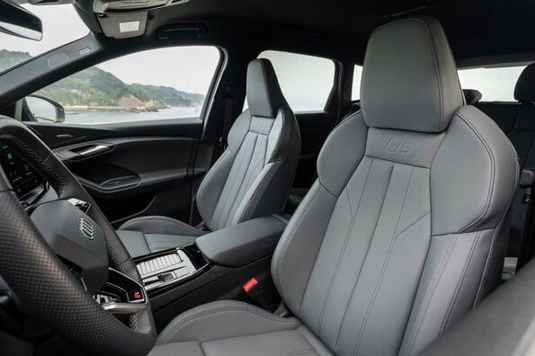 Audi Q6 e-tron 2025