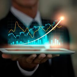 Modelo inspirado em práticas internacionais elimina incentivos distorcidos, favorece rentabilidade de longo prazo e atrai profissionais mais qualificados