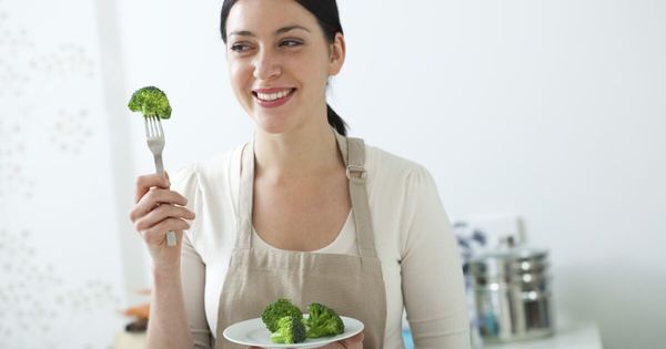 Este vegetal é reconhecido por sua alta densidade de nutrientes que beneficiam o organismo