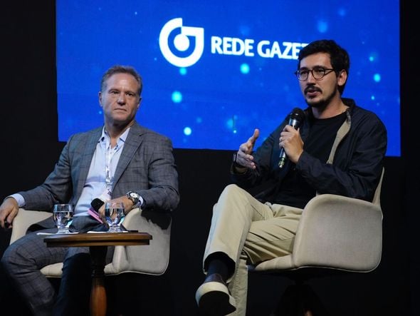 Pedra Azul Summit 2024 - cientista político Rafael Favetti e jornalista Nilson Klava, da GloboNews por Carlos Alberto Silva