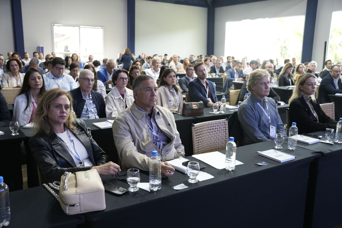 Pedra Azul Summit 2024 por Carlos Alberto Silva