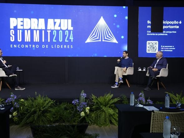 Pedra Azul Summit 2024 por Carlos Alberto Silva