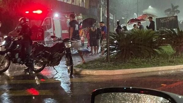 Acidente foi registrado na noite de sexta-feira (22) no bairro Bela Vista