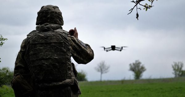 Na guerra da Rússia na Ucrânia, os dois Exércitos foram interceptados por drones, artilharia e guerra eletrônica.