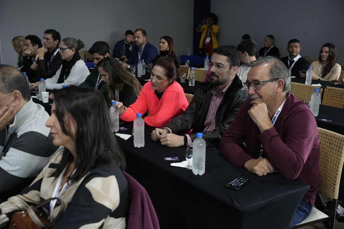 Pedra Azul Summit 2024 por Carlos Alberto Silva