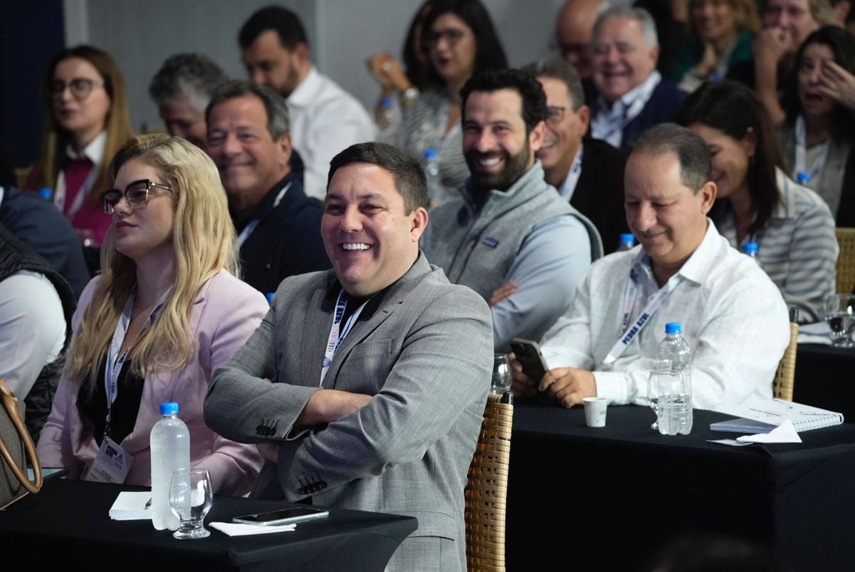 Pedra Azul Summit 2024 por Carlos Alberto Silva
