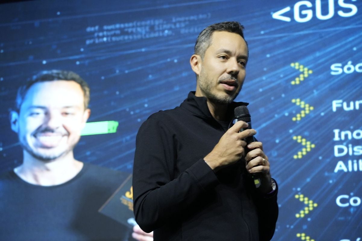 Pedra Azul Summit 2024 - Gustavo Caetano no  Painel Panorama da Inovação e Tecnologia