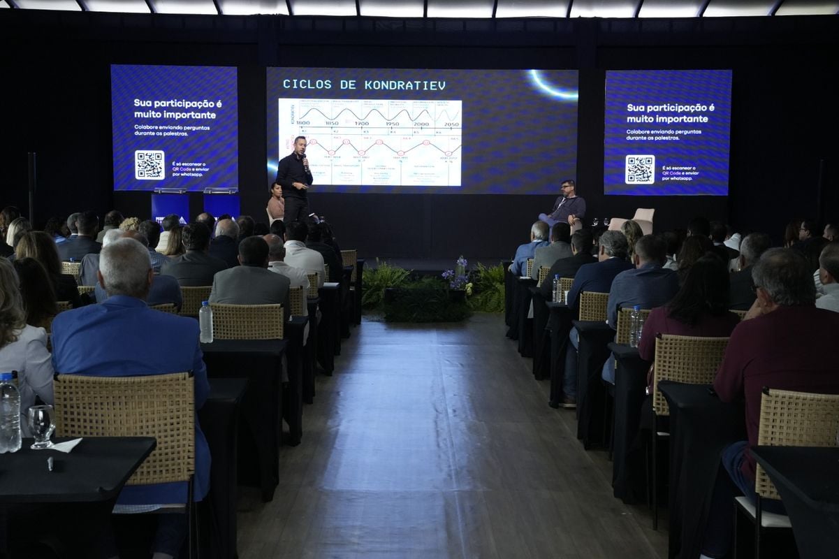 Pedra Azul Summit 2024 por Carlos Alberto Silva