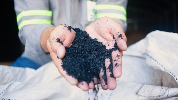 Após inaugurar fábrica em Brejetuba, na Região Serrana, NetZero tem planos de ampliar produção de biochar em regiões de plantação de café conilon, no Norte do Estado