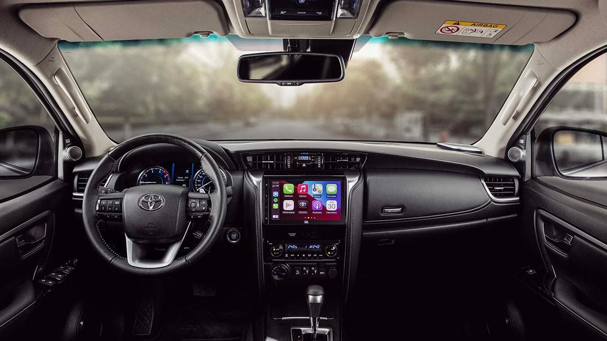 Toyota Hilux e SW4 estreiam novidades na linha 2025