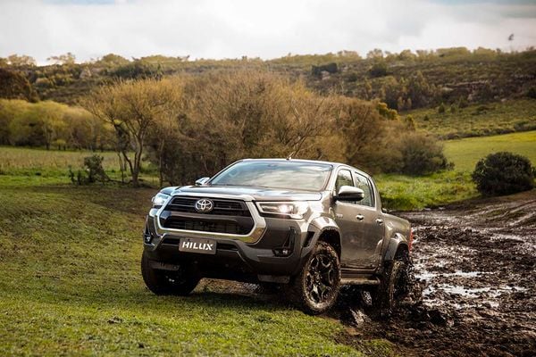 Toyota Hilux e SW4 estreiam novidades na linha 2025