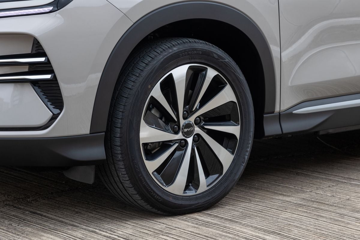 BYD Song Premium por BYD/Divulgação