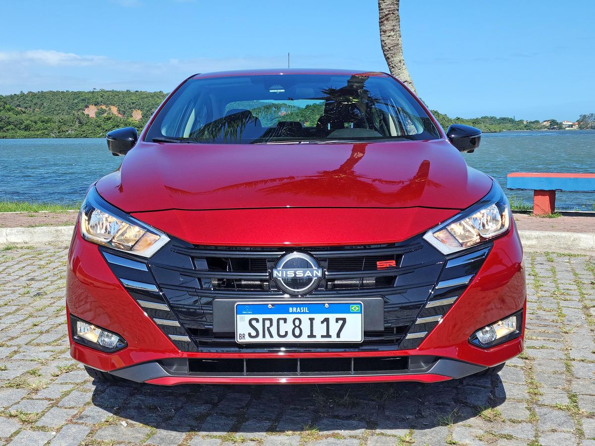 Nissan Versa SR