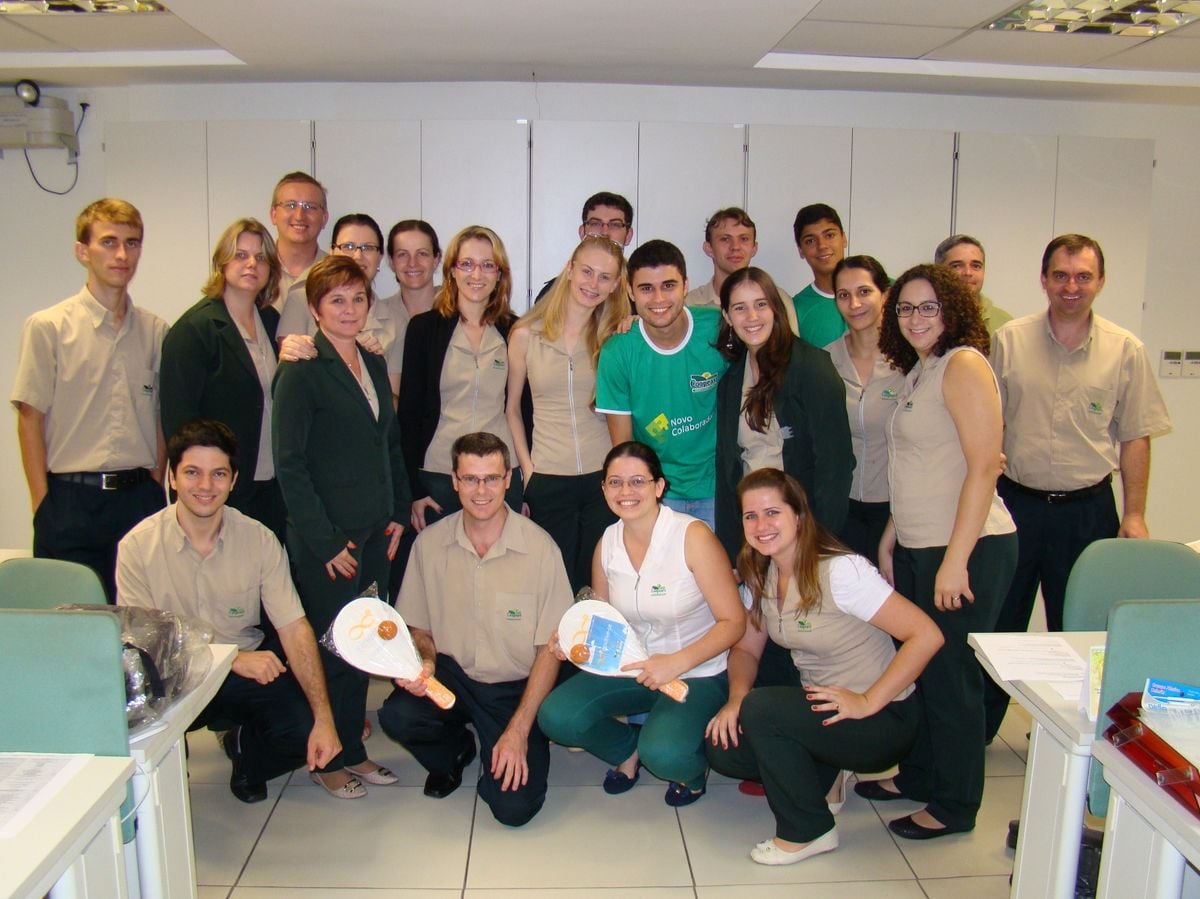 Marcelino (último à direita) com parte da equipe da Nater Coop