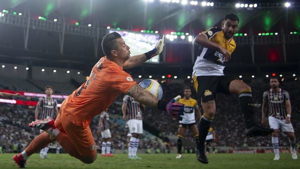 Sem vencer há cinco jogos no Brasileirão, o Tricolor ocupando o 16ª lugar na tabela e ainda vai enfrentar Athletico-PR e Palmeiras fora de casa. Entretanto, Bragantino e Criciúma possuem a maior probabilidade do descenso. Confira os números atualizados