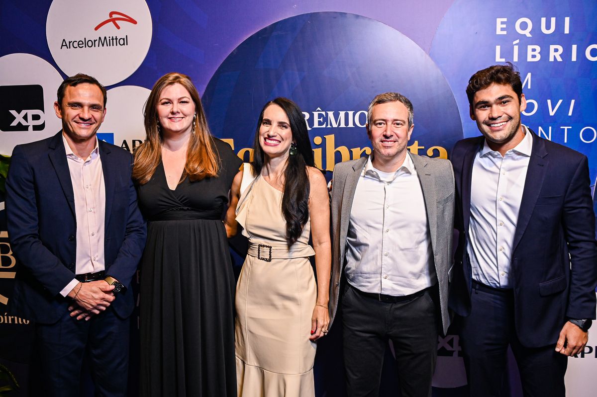 Thiago Santos, Mariana Simon, Giselia Freitas, Thiago Goulart e Pedro Chieppe