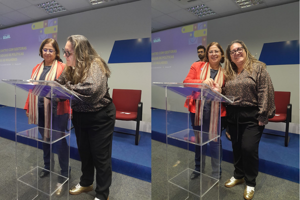 Gerente de Enfrentamento à Violência contra as Mulheres da Secretaria das Mulheres do Espírito Santo, Fabiana Malheiros, assina Pacto Nacional de Prevenção aos Feminicídios, ao lado da Ministra das Mulheres, Cida Gonçalves.