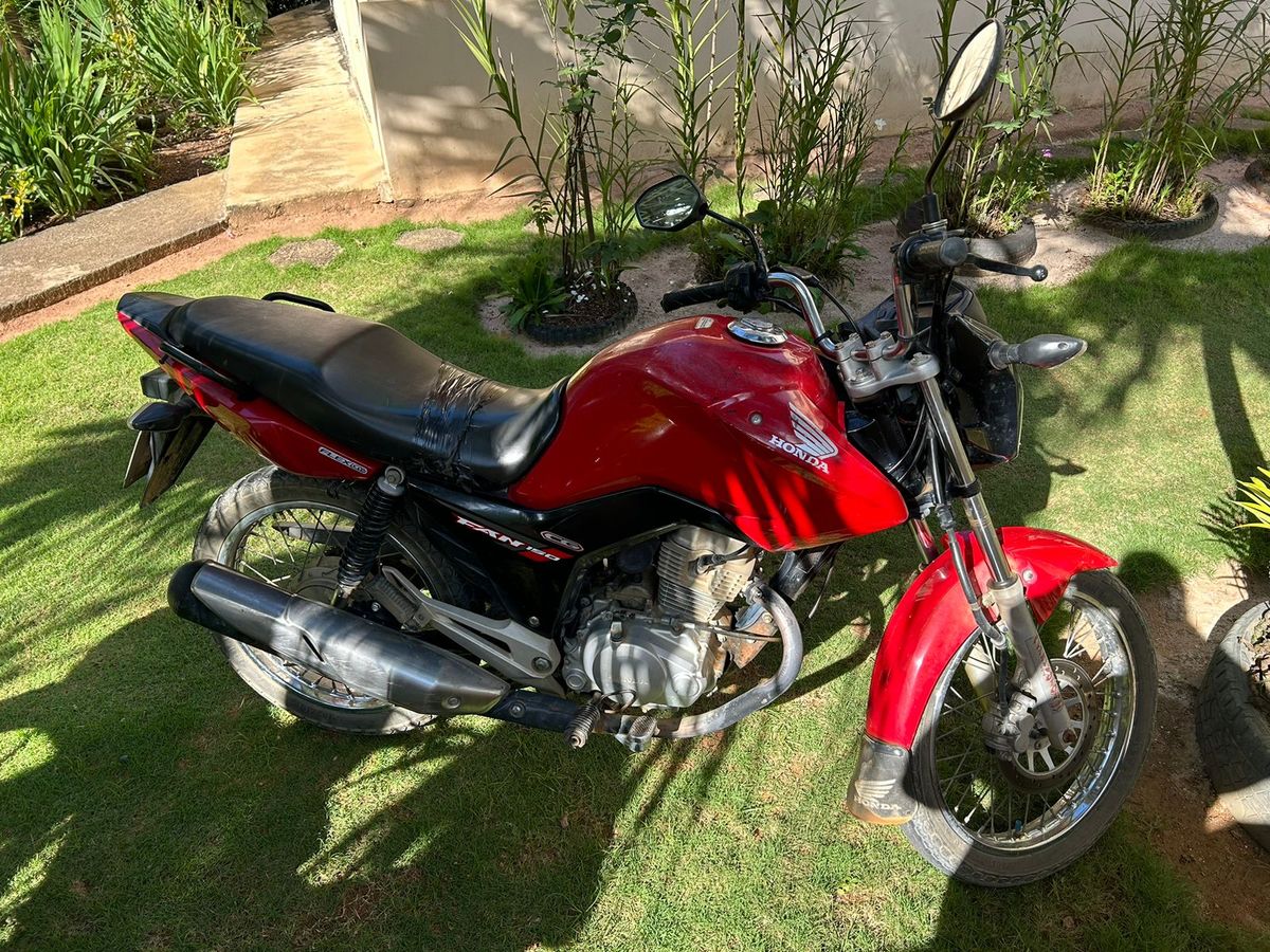 Moto foi devolvida para a vítima.