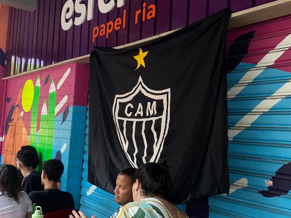 Torcedores do Atlético Mineiro assistem à final da Libertadores na Rua da Lama, em Vitória por Vinícius Lima