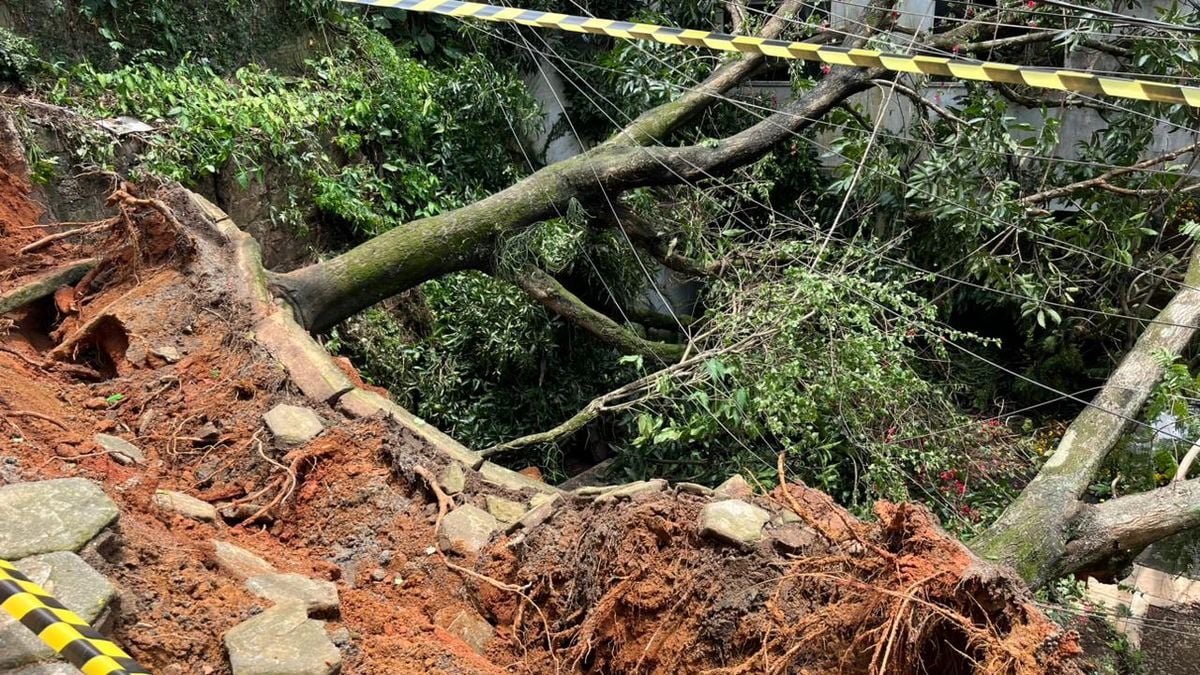 Deslizamento no bairro Joana Darc, em Vitória