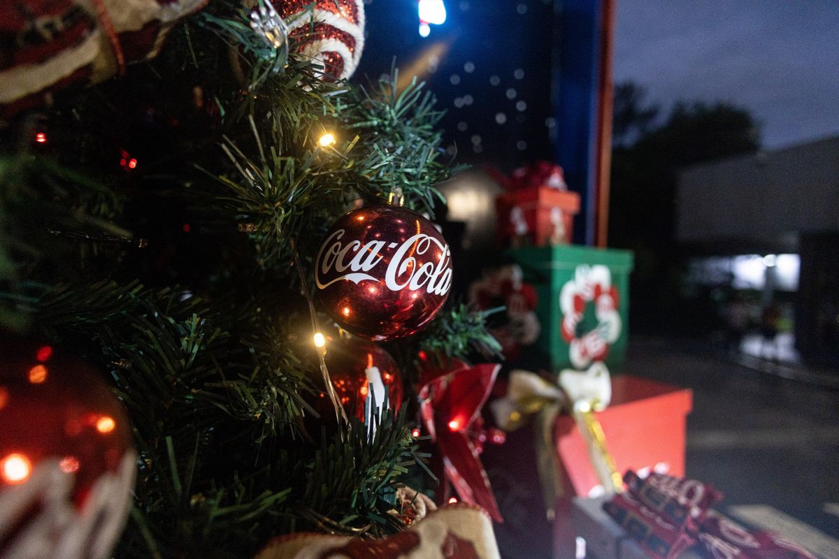 Coca-Cola retoma as icônicas caravanas de Natal e chega ao ES