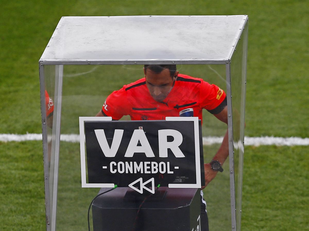 O árbitro Facundo Tello teve uma ótima atuação na final da Libertadores