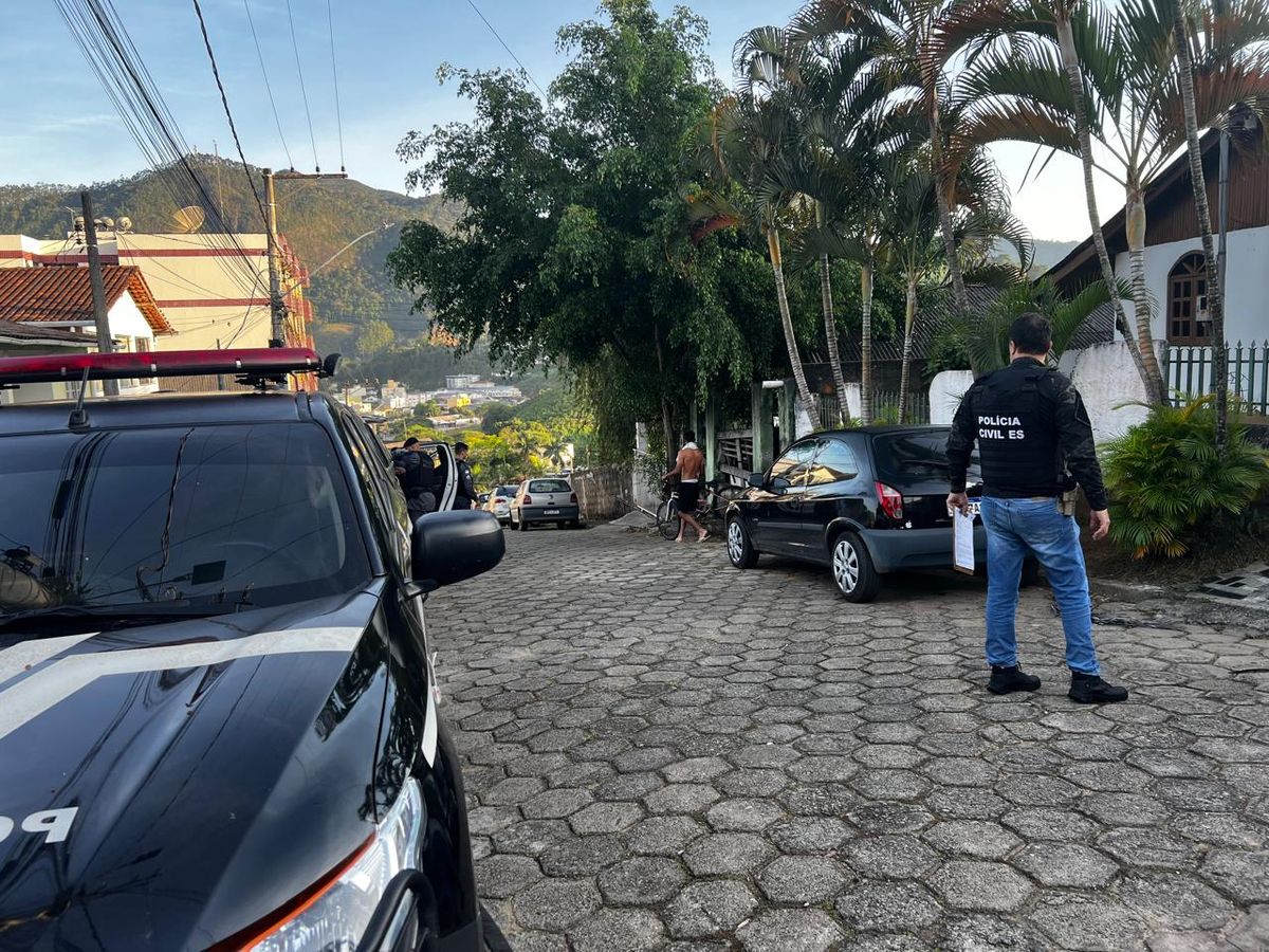 ‘Operação Dominó’ prende nove pessoas por tráfico em Venda Nova do Imigrante por Polícia Civil 