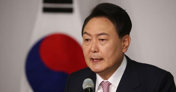 Na TV, presidente disse que a medida é necessária para proteger o país das forças comunistas da Coreia do Norte e para "eliminar elementos anti-Estado".