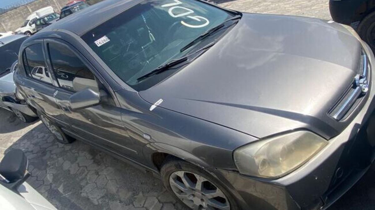 Leilão Detran-ES: chevrolet astra por Divulgação Detran-ES