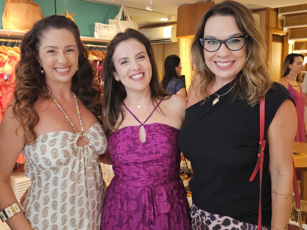 Marianne Assbu, Bia Menezes e Andréia Lopes