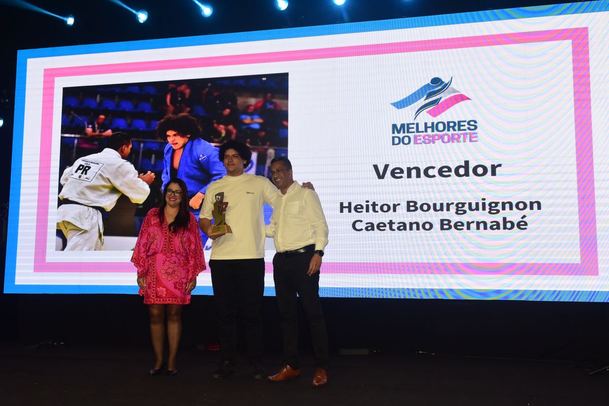 Premiação dos Melhores de 2024 do esporte capixaba, no salão de eventos do Clube Alvares Cabral, Vitória. por Carlos Alberto Silva