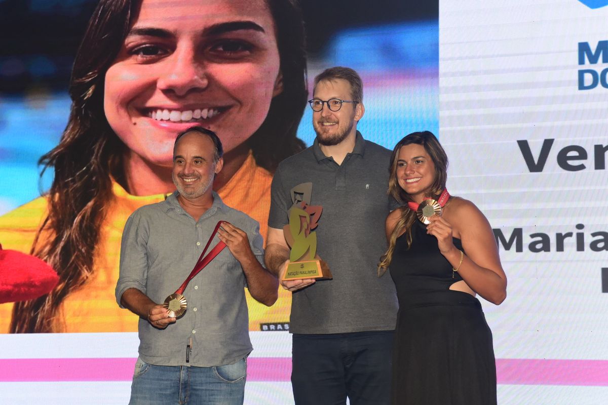 Premiação dos Melhores de 2024 do esporte capixaba, no salão de eventos do Clube Alvares Cabral, Vitória. por Carlos Alberto Silva