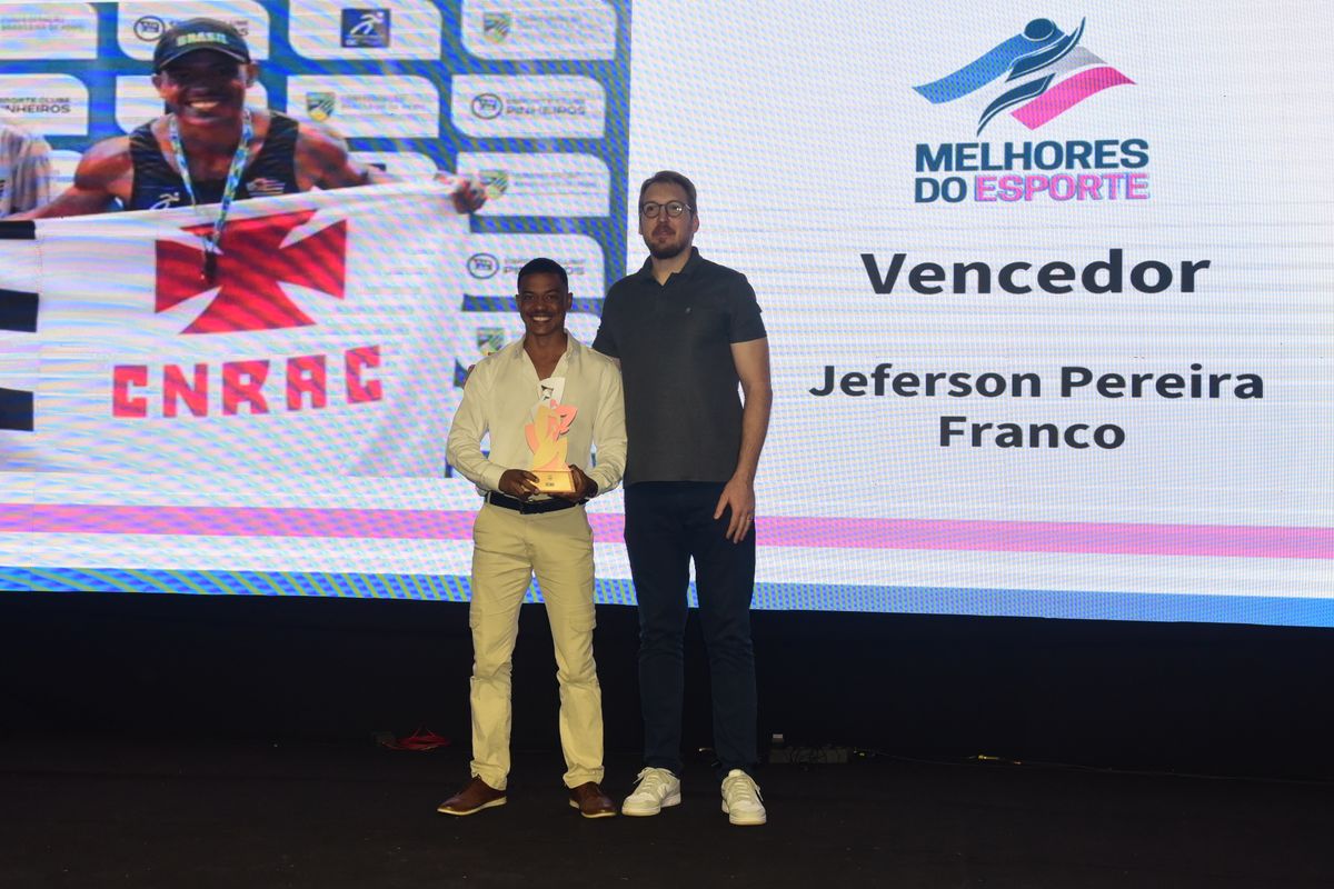 Premiação dos Melhores de 2024 do esporte capixaba, no salão de eventos do Clube Alvares Cabral, Vitória. por Carlos Alberto Silva