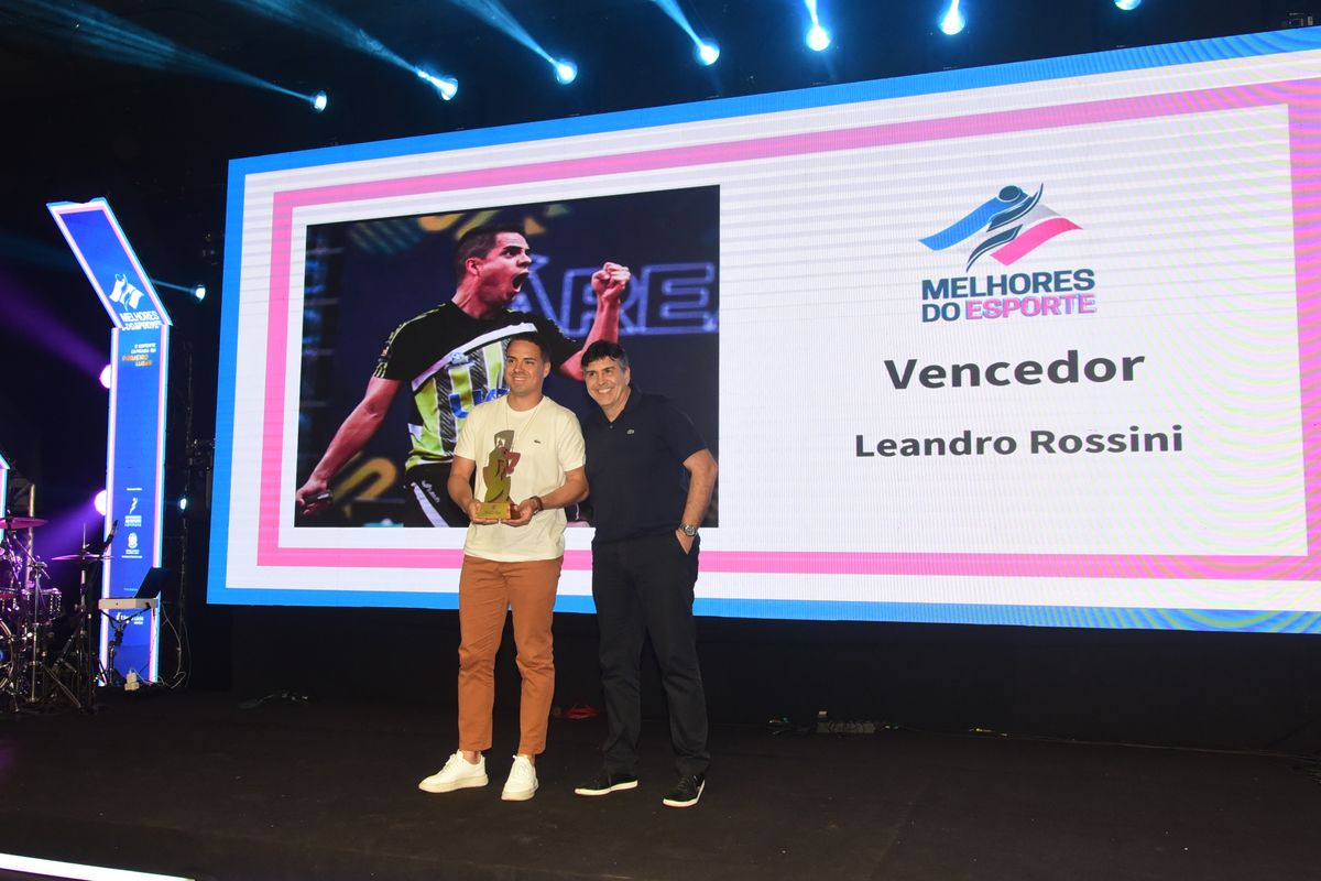 Premiação dos Melhores de 2024 do esporte capixaba, no salão de eventos do Clube Alvares Cabral, Vitória. por Carlos Alberto Silva