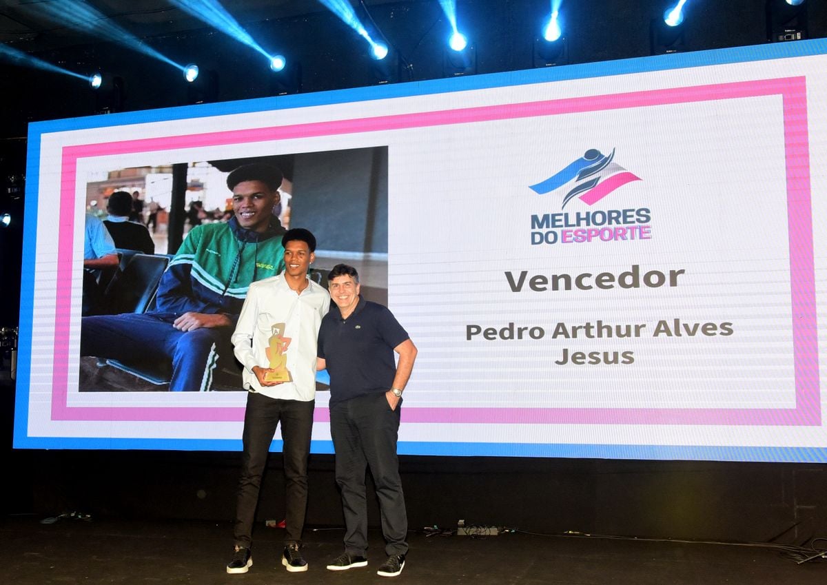 Premiação dos Melhores de 2024 do esporte capixaba, no salão de eventos do Clube Alvares Cabral, Vitória. por Carlos Alberto Silva