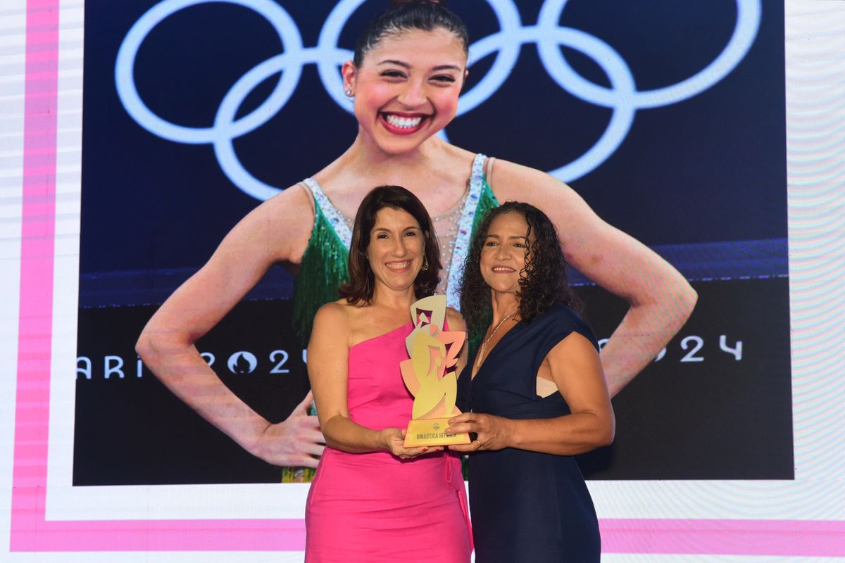 Premiação dos Melhores de 2024 do esporte capixaba, no salão de eventos do Clube Alvares Cabral, Vitória. por Carlos Alberto Silva