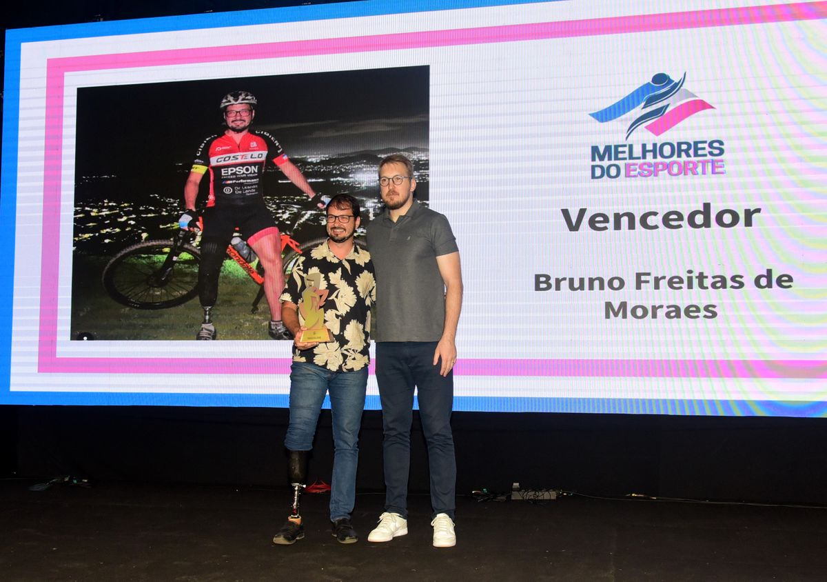 Premiação dos Melhores de 2024 do esporte capixaba, no salão de eventos do Clube Alvares Cabral, Vitória. por Carlos Alberto Silva