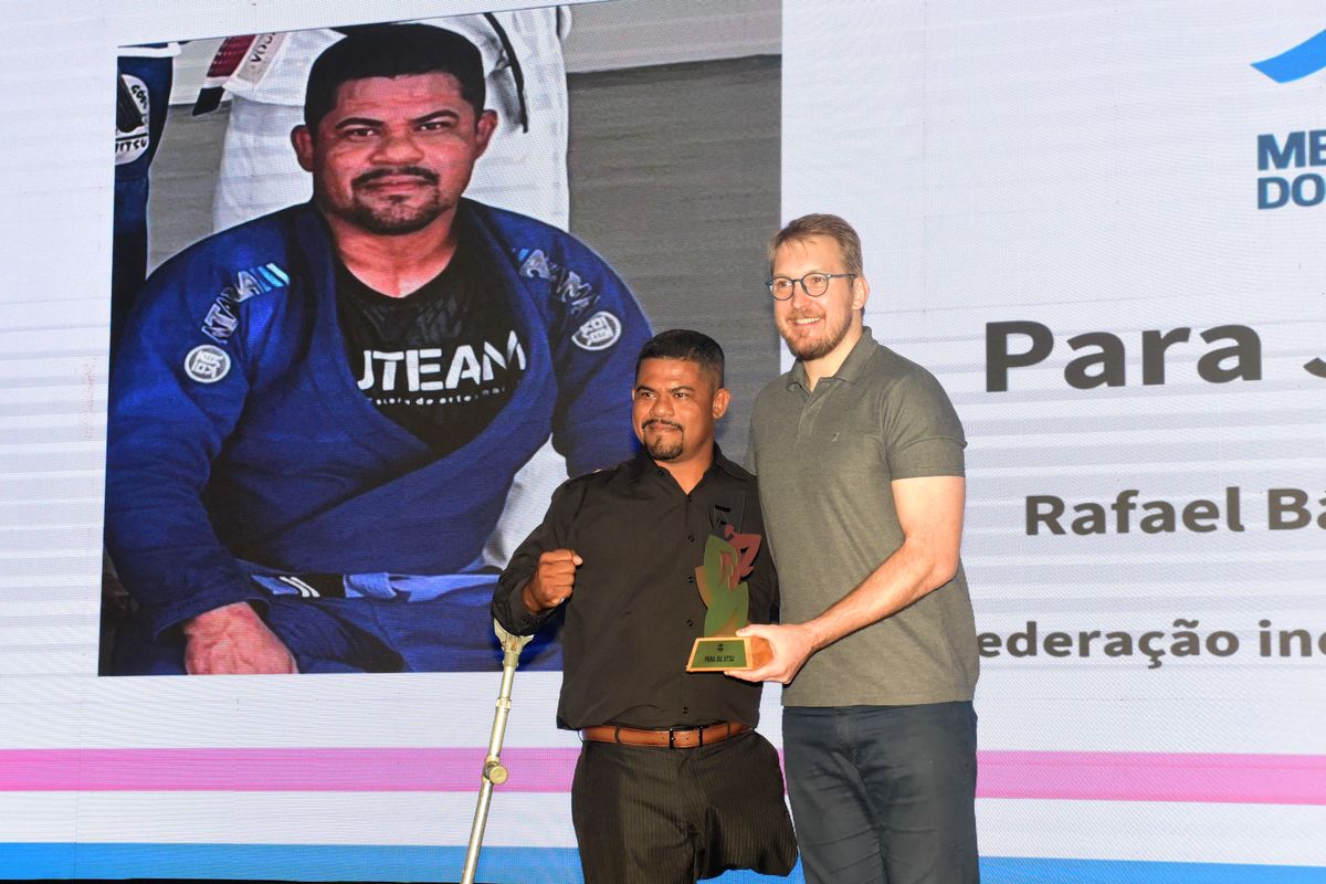 Premiação dos Melhores de 2024 do esporte capixaba, no salão de eventos do Clube Alvares Cabral, Vitória. por Carlos Alberto Silva