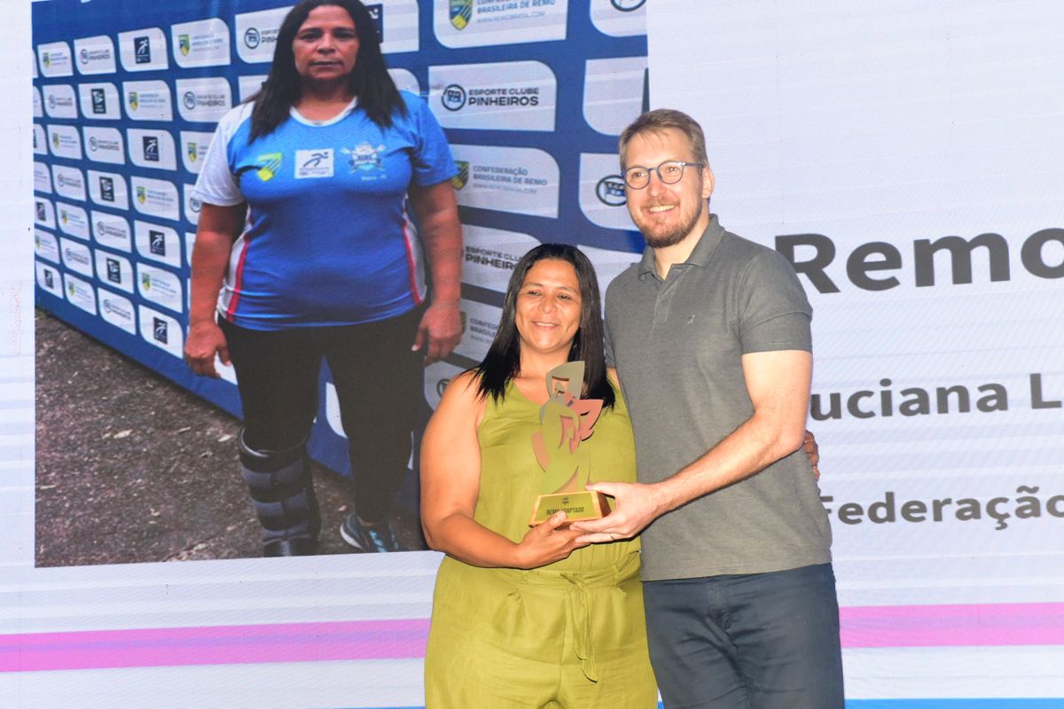 Premiação dos Melhores de 2024 do esporte capixaba, no salão de eventos do Clube Alvares Cabral, Vitória. por Carlos Alberto Silva