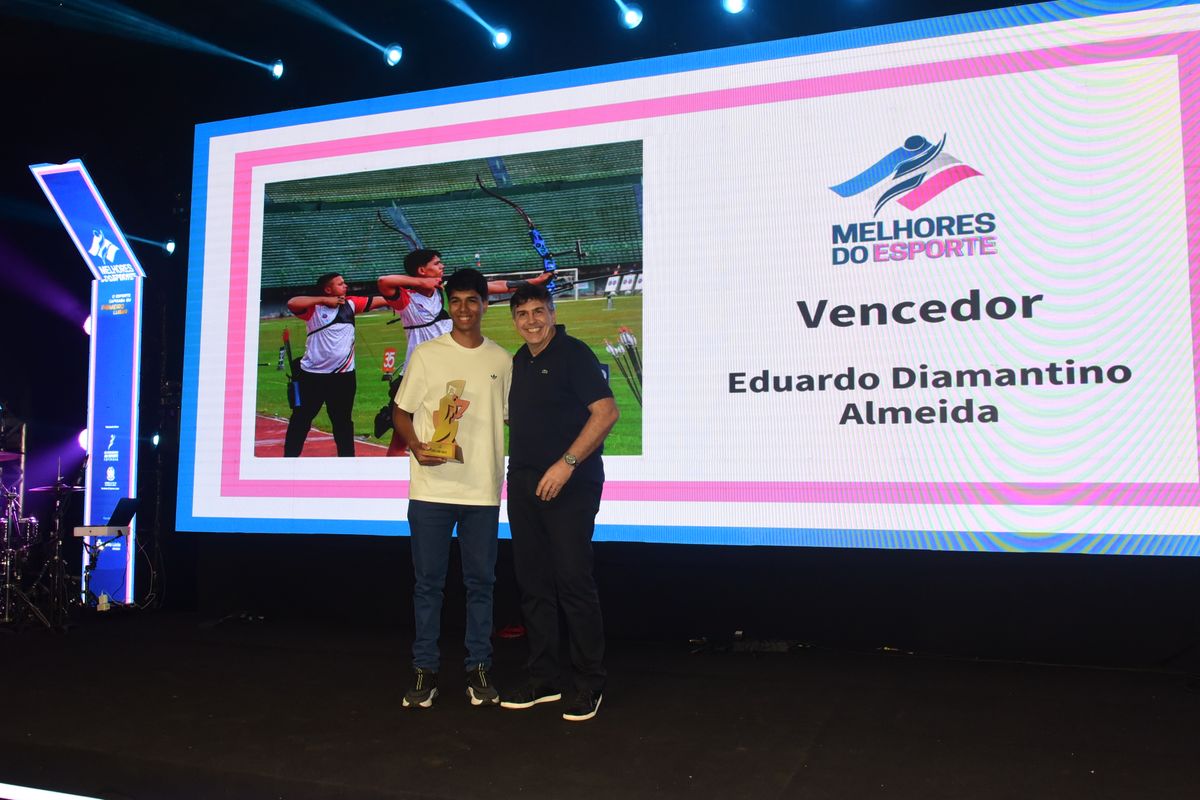Premiação dos Melhores de 2024 do esporte capixaba, no salão de eventos do Clube Alvares Cabral, Vitória. por Carlos Alberto Silva