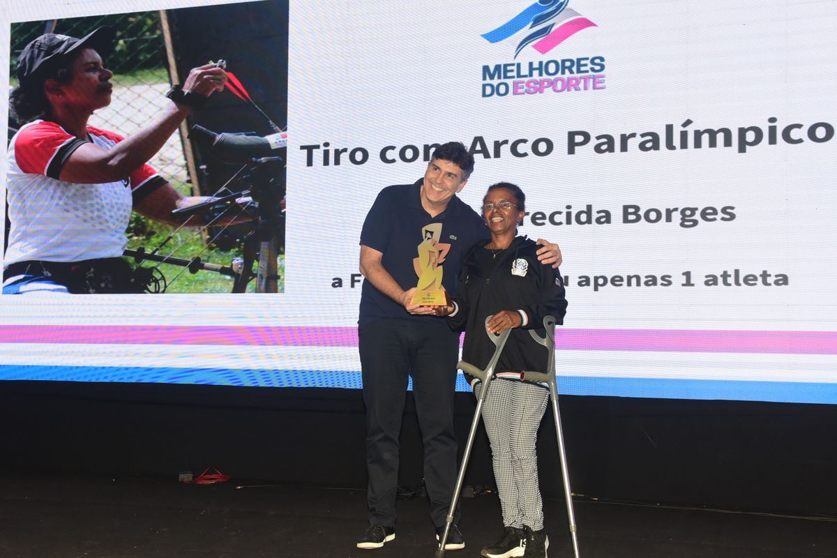 Premiação dos Melhores de 2024 do esporte capixaba, no salão de eventos do Clube Alvares Cabral, Vitória. por Carlos Alberto Silva