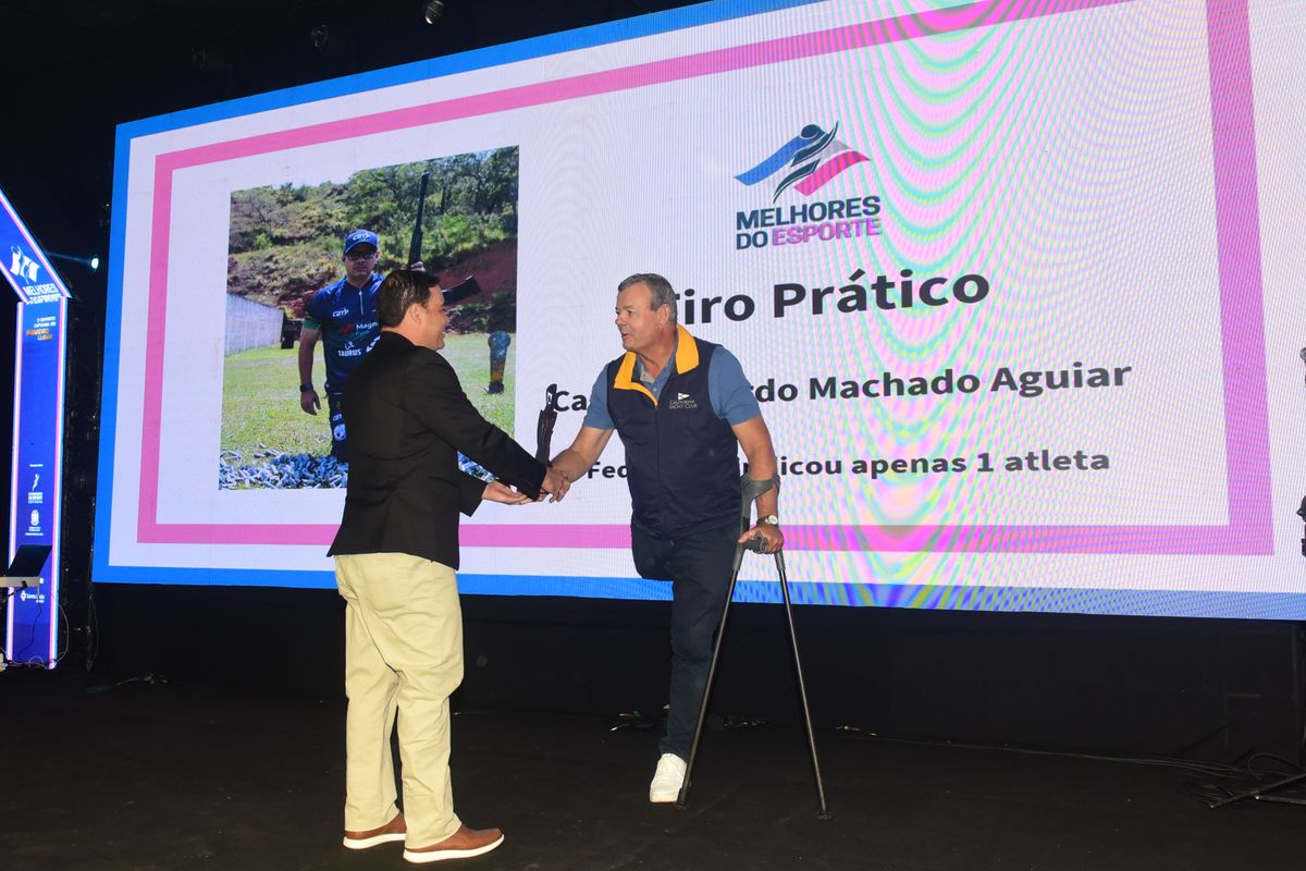 Premiação dos Melhores de 2024 do esporte capixaba, no salão de eventos do Clube Alvares Cabral, Vitória. por Carlos Alberto Silva
